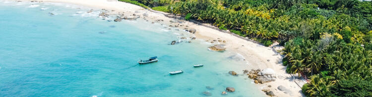 Luftansicht der Qishuiwan Bucht in Hainan