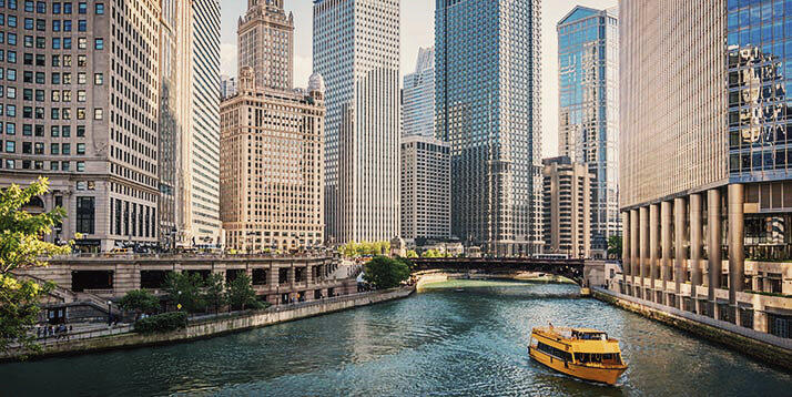 Chicago Innenstadt mit Kanälen Chicago ist bekannt für seine Wasserstraßen