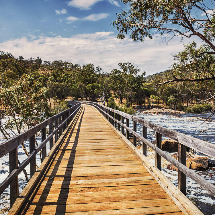 Brücke über Swan River Brücke über Swan River im Swan Valley Australien
