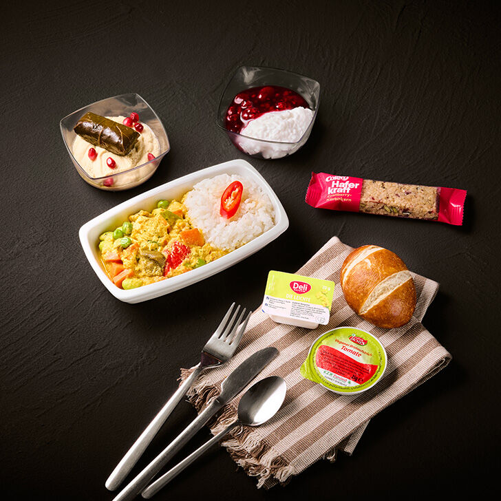 Chutné studené a teplé vegetariánské jídlo.