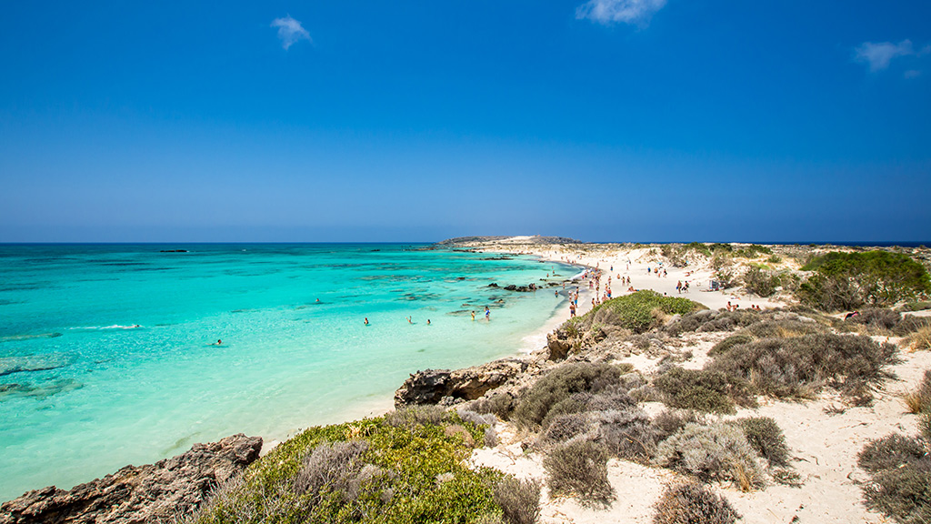 Blick auf den weißen Balos Beach mit türkisblauem Wasser, Kreta