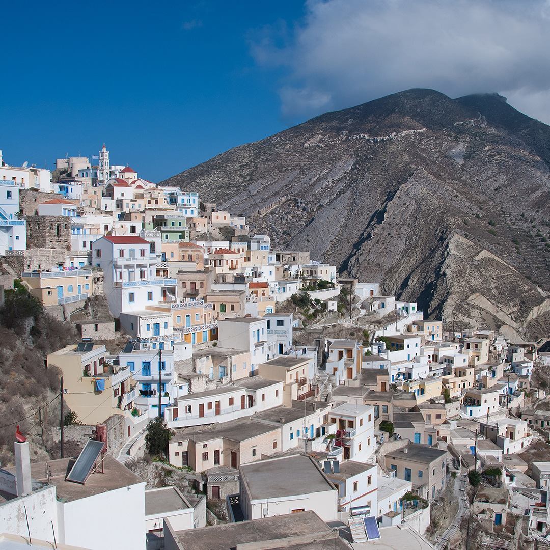 Blick auf Olympos auf Karpathos