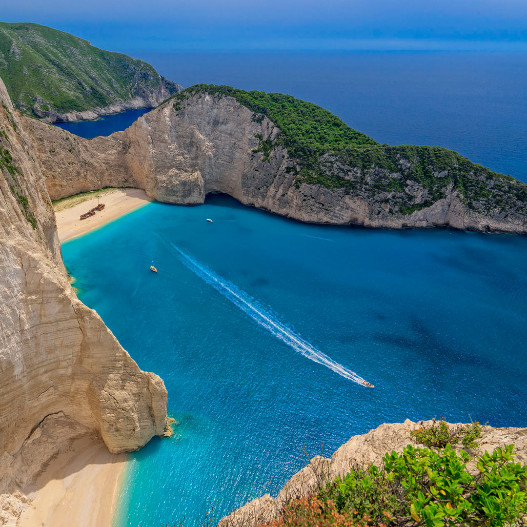 Blick auf Navagio Bucht mit Schiffswrack