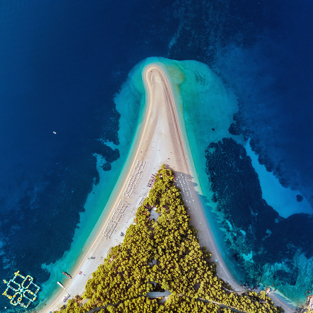 Blick auf den Strand Zlatni Rat