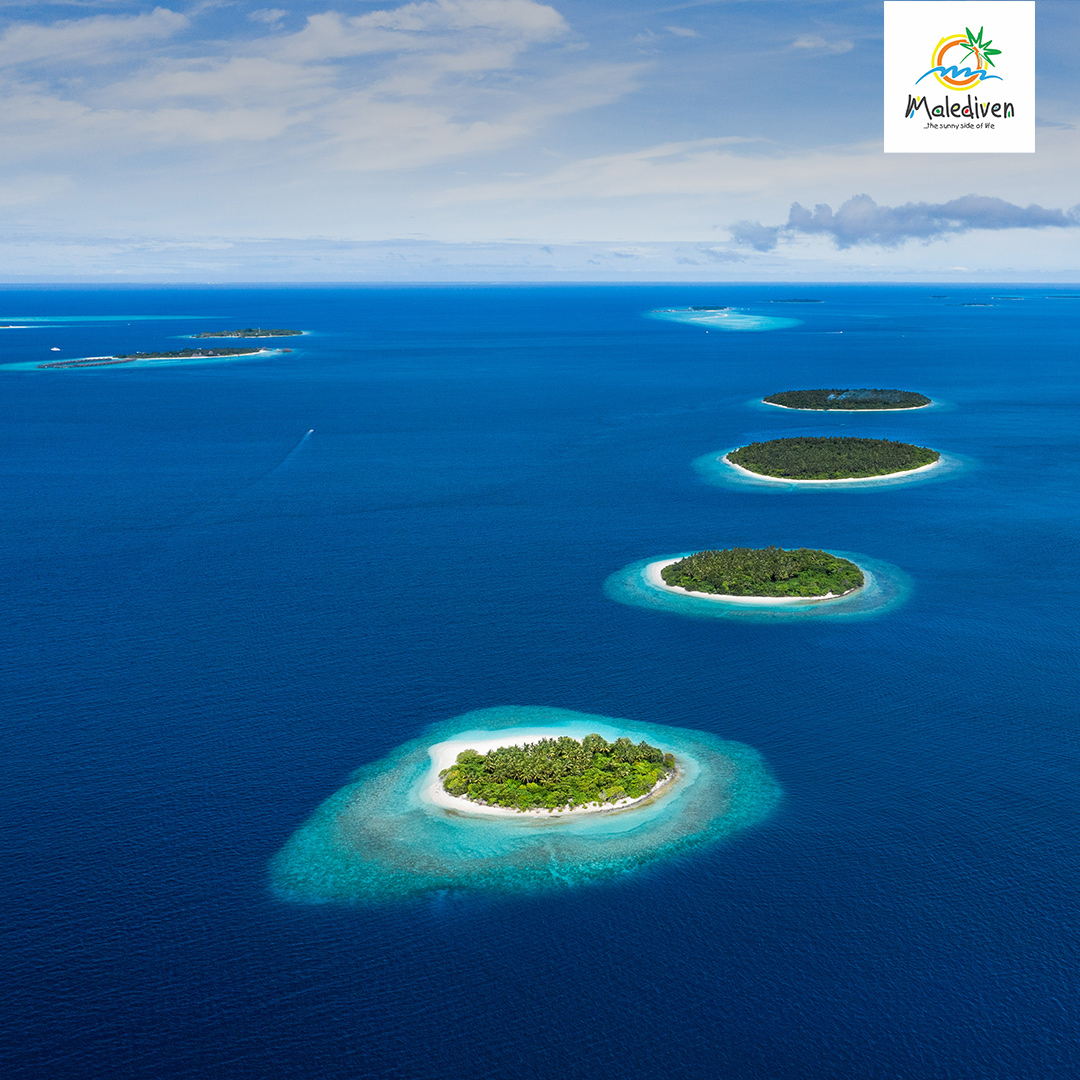 Blick auf Inseln der Malediven