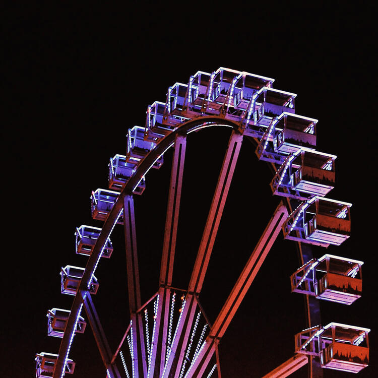 Riesenrad des Hamburger Doms bei Nacht