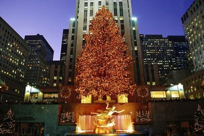 Weihnachtsbaum vor dem Rockefeller Center in New York