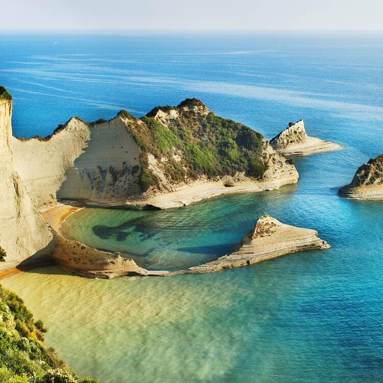 Sandsteinklippen im Norden von Korfu