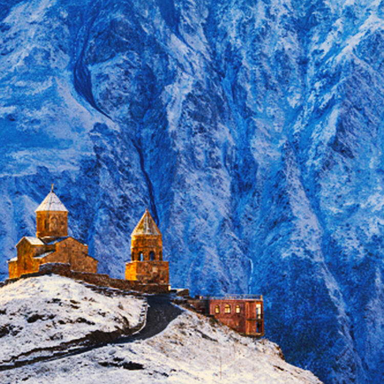 Kloster Gergeti in Georgien | Condor Kloster Gergeti in Georgien | Condor