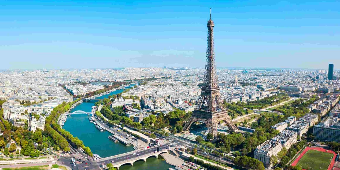 Paris Eiffelturm mit Seine