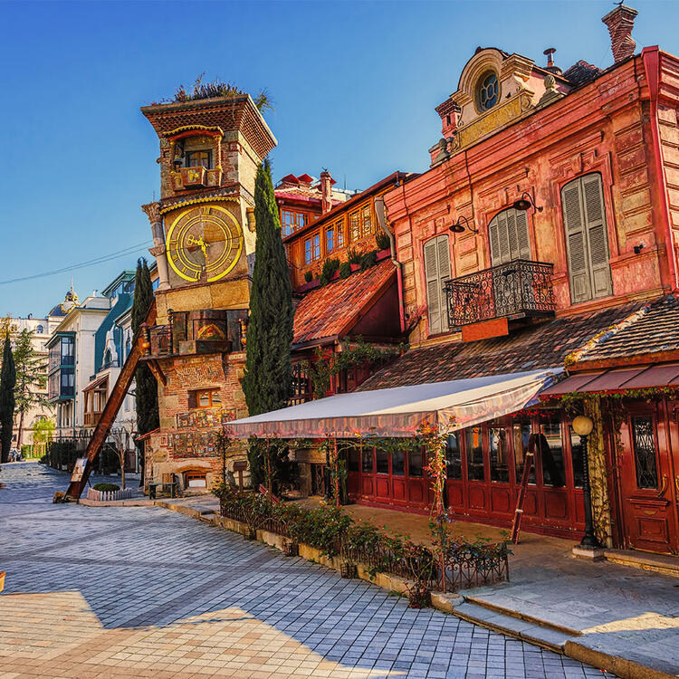 Häuserfassade in der Altstadt von Tiflis
