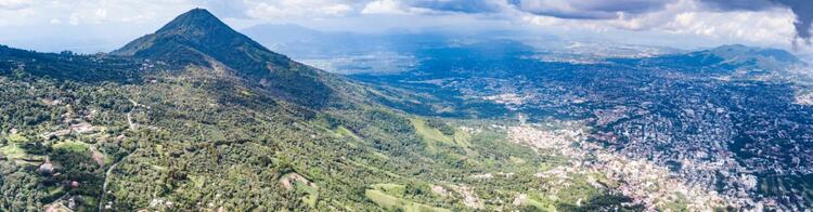 San Salvador Berge Panorama