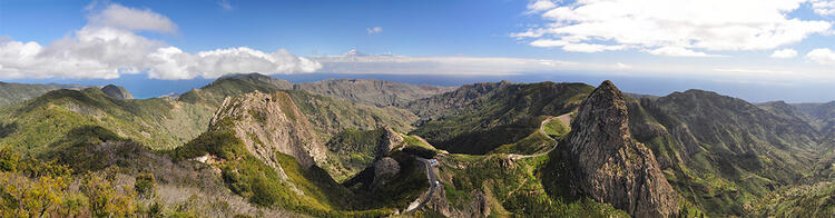 Panoramablick über Bergkette auf La Gomera