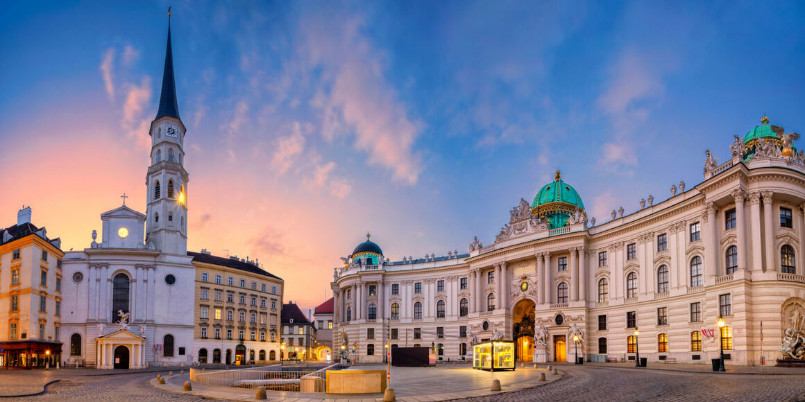 Die Altstadt von Wien bei Sonnenuntergang