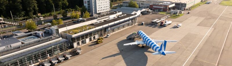 Condor am Flughafen Friedrichshafen