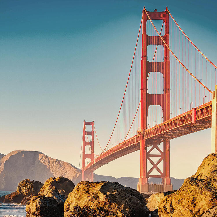Ein Foto der berühmten Golden Gate Bridge in San Francisco, Kalifornien