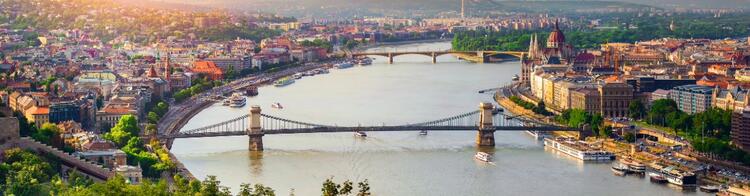 Budapest Parlament an der Donau
