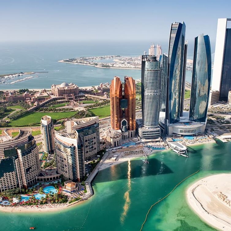 Bird´s perspective Abu Dhabi