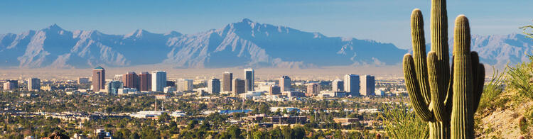 Vue de Phoenix avec les montagnes en arrière-plan