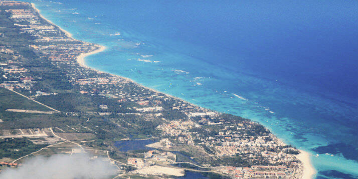 Vue aérienne de la côte de Punta Cana