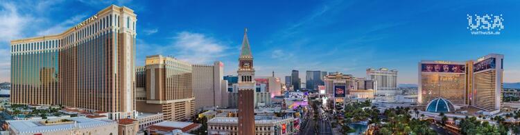 Panorama Los Angeles o zachodzie słońca
