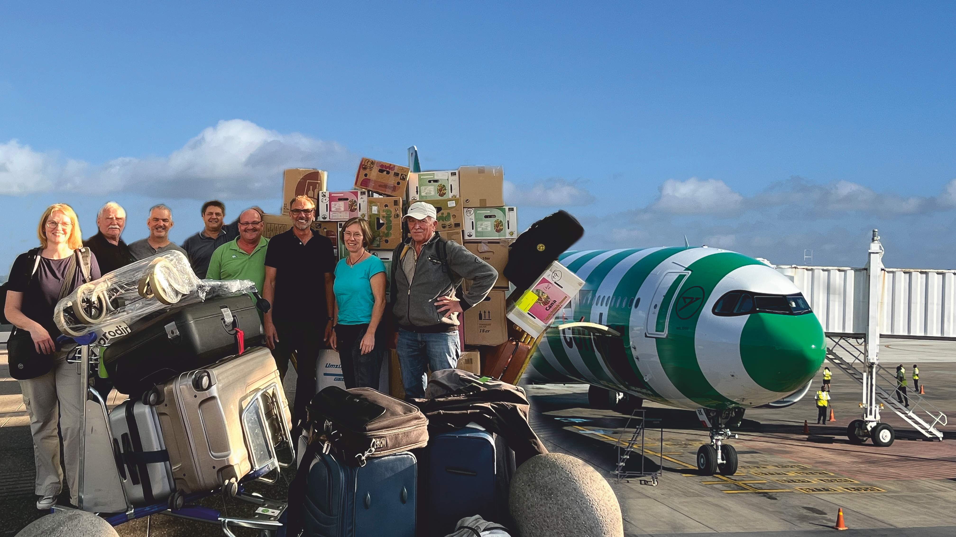 Leden van de organisatie Wir helfen in Afrika (We Help in Africa) e.V.