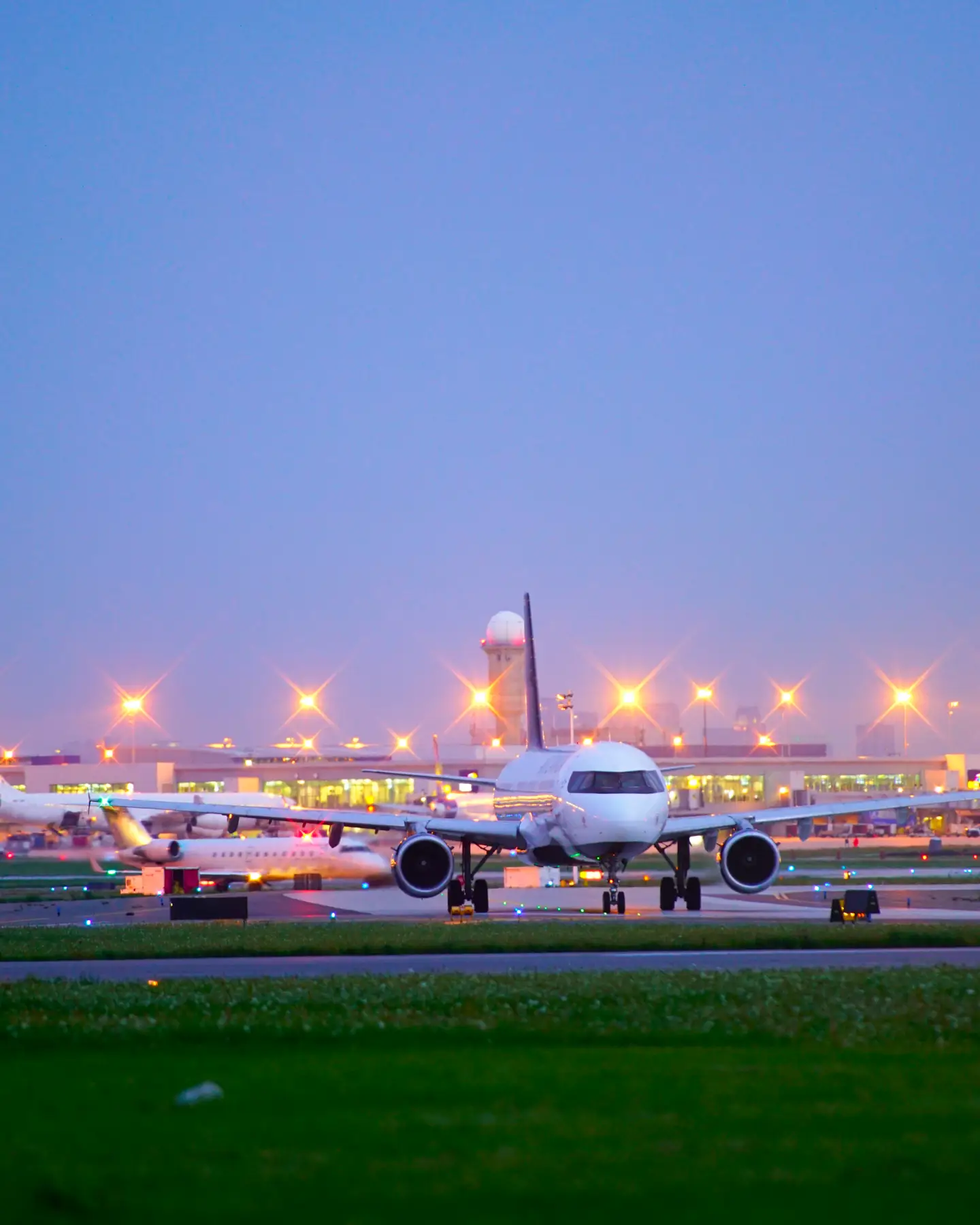 Aircraft on the apron of Toronto Pearson Airport