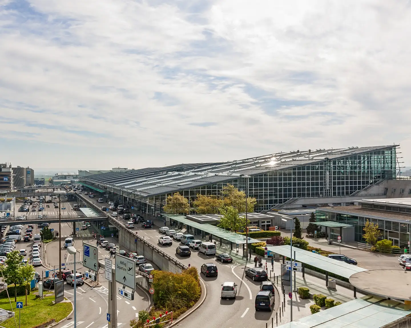 Aeropuerto de Stuttgart, terminales 1 y 2, vista exterior