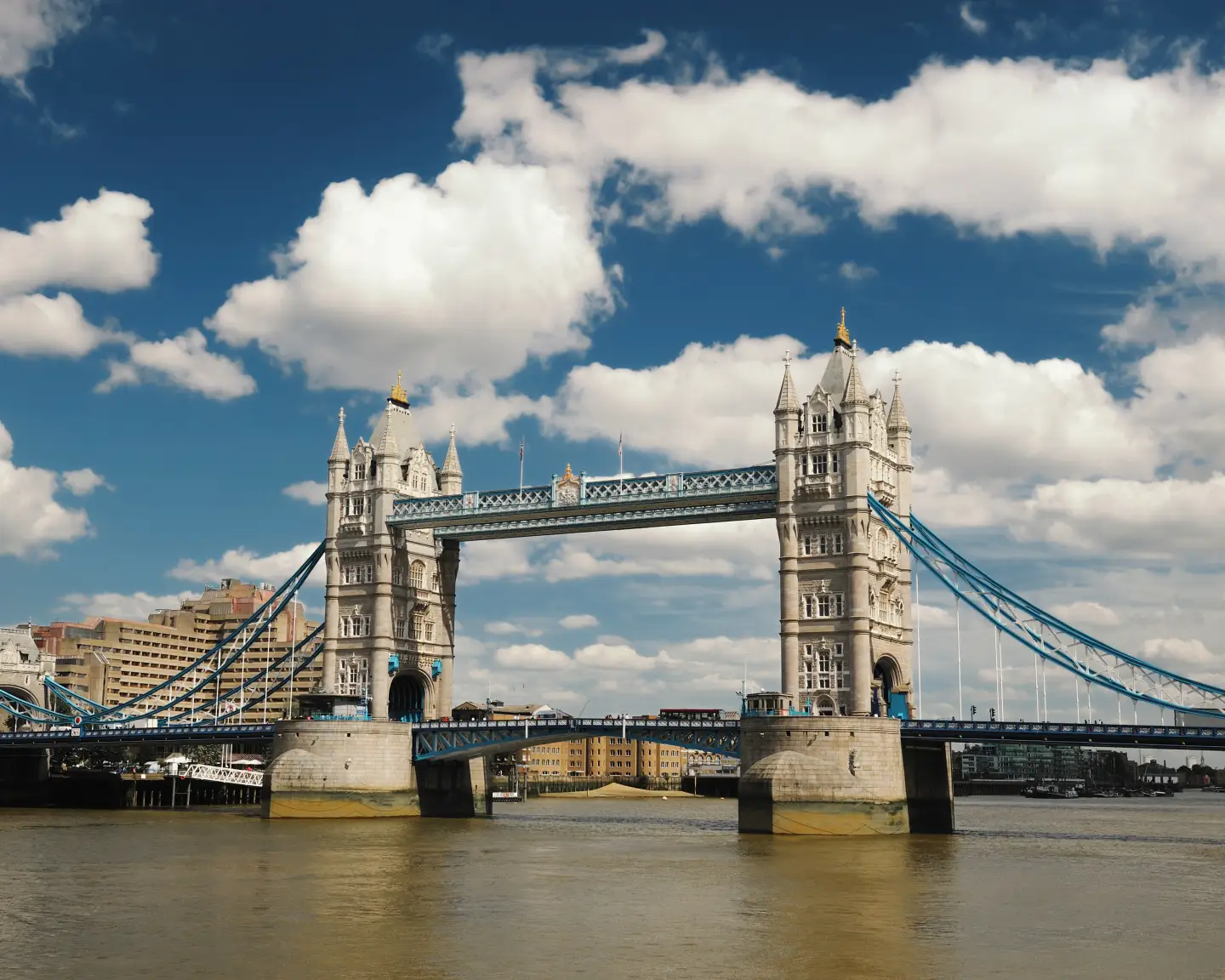 Ausblick auf die Tower Bridge in London