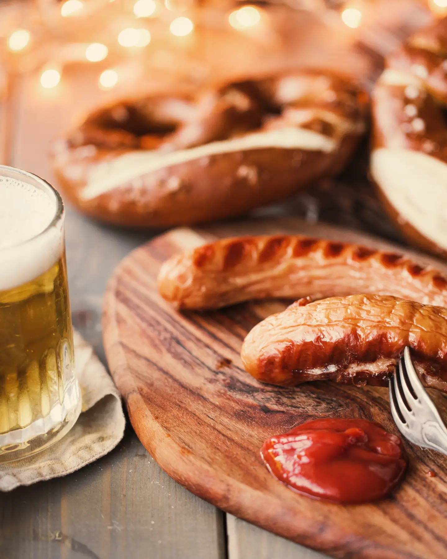 munich-muc-germany-food-beer-pretzel-02-condor