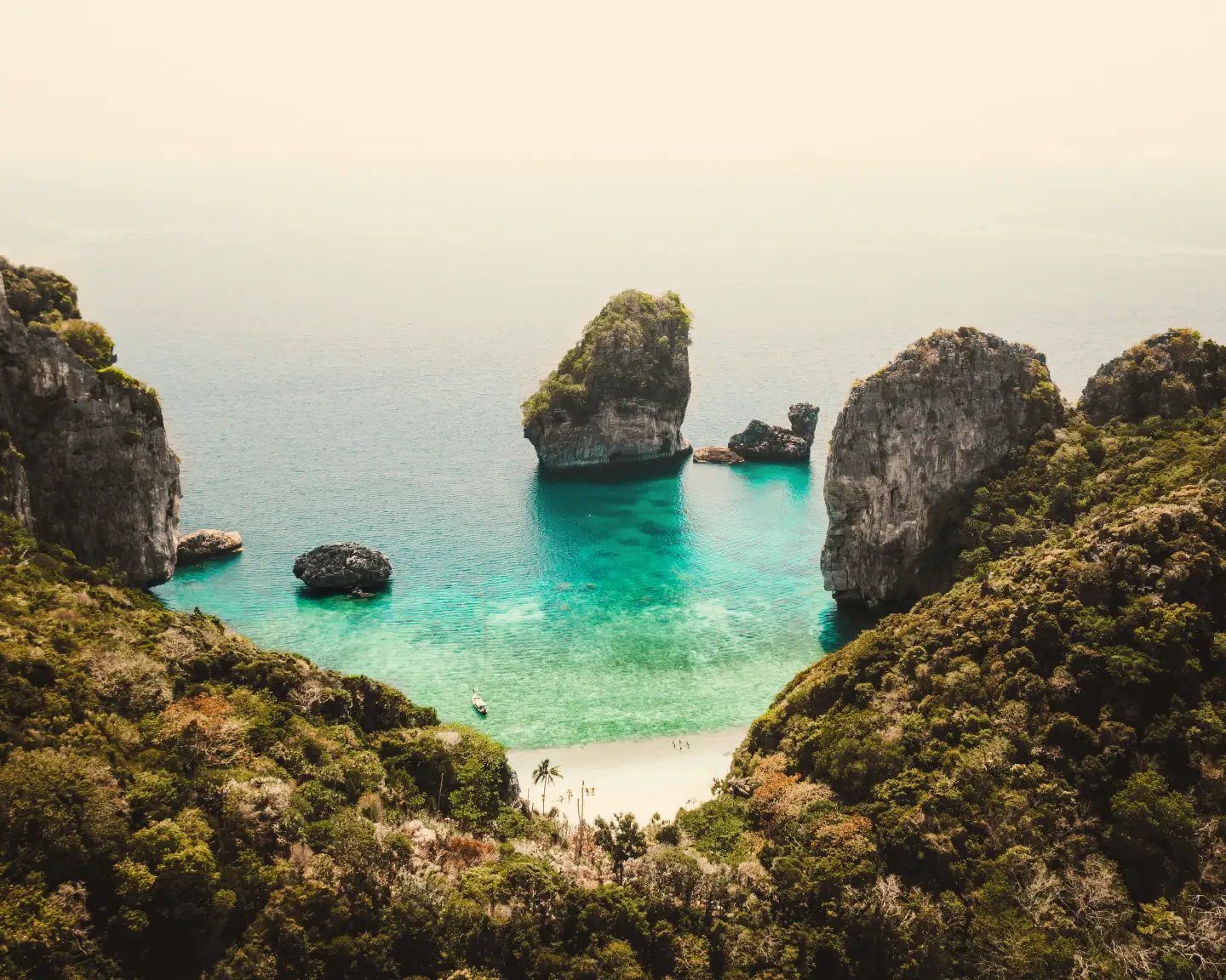 phuket-hkt-thailand-ko-phi-phi-strand-condor