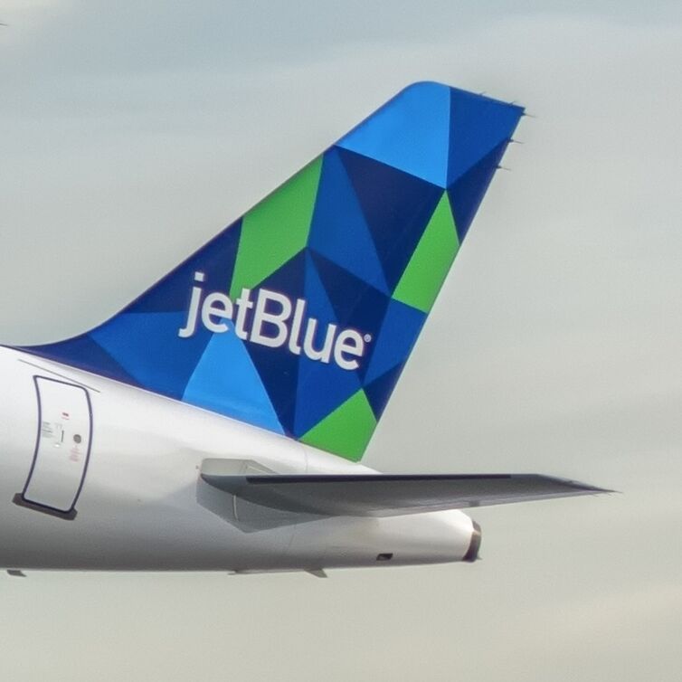 jetBlue Wing