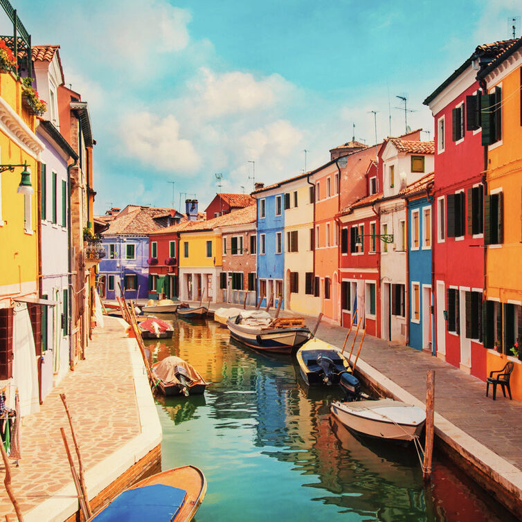 Book your flight to Venice with Condor