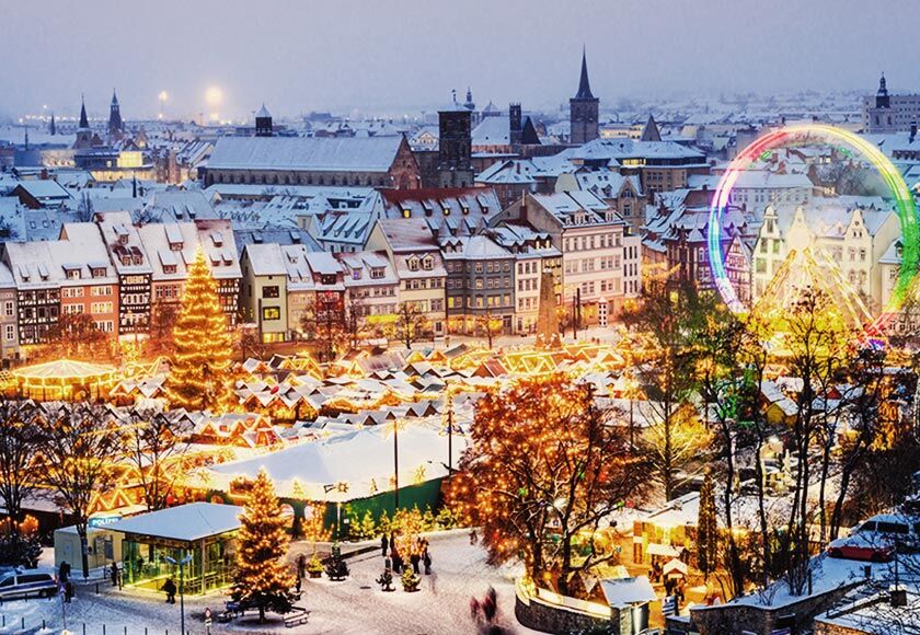 Nightly view of the snow-covered Erfurt Christmas Market
